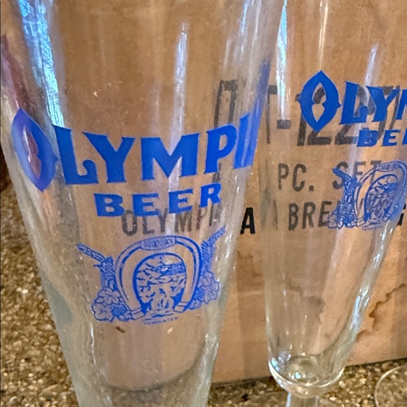 Glass Set - Clear - Picture 2 of 3